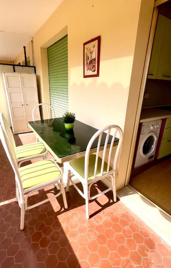 Casa Vacanze Lavanda Menton Eksteriør bilde
